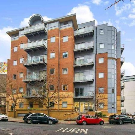 Cozy Modern Apartment In Croydon Central Exterior foto